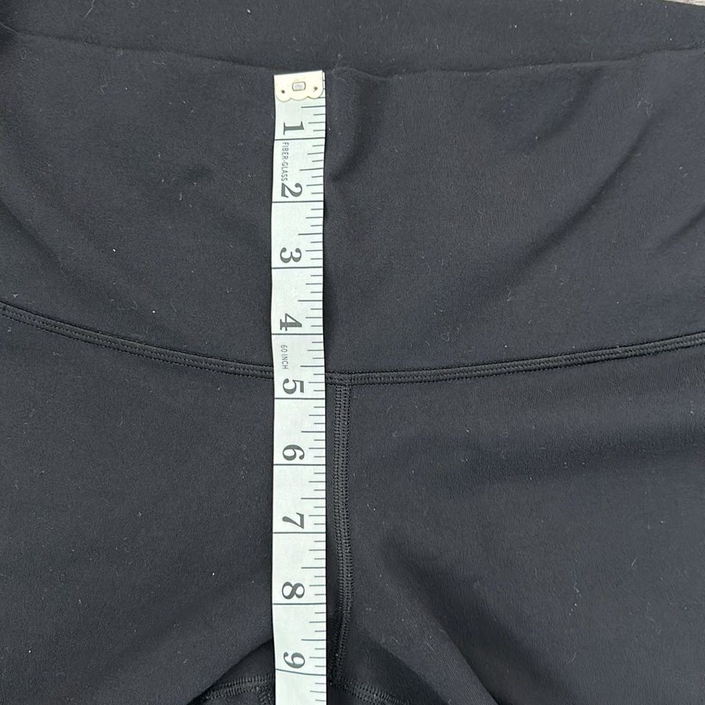 Lululemon black leggings - Picture 6 of 8
